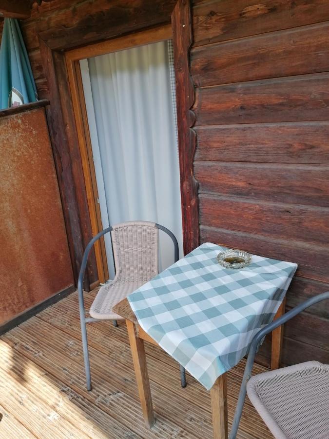 ホテル ガストハウス　ペンション　カフェ　ドルフィ キーフェルスフェルデン エクステリア 写真